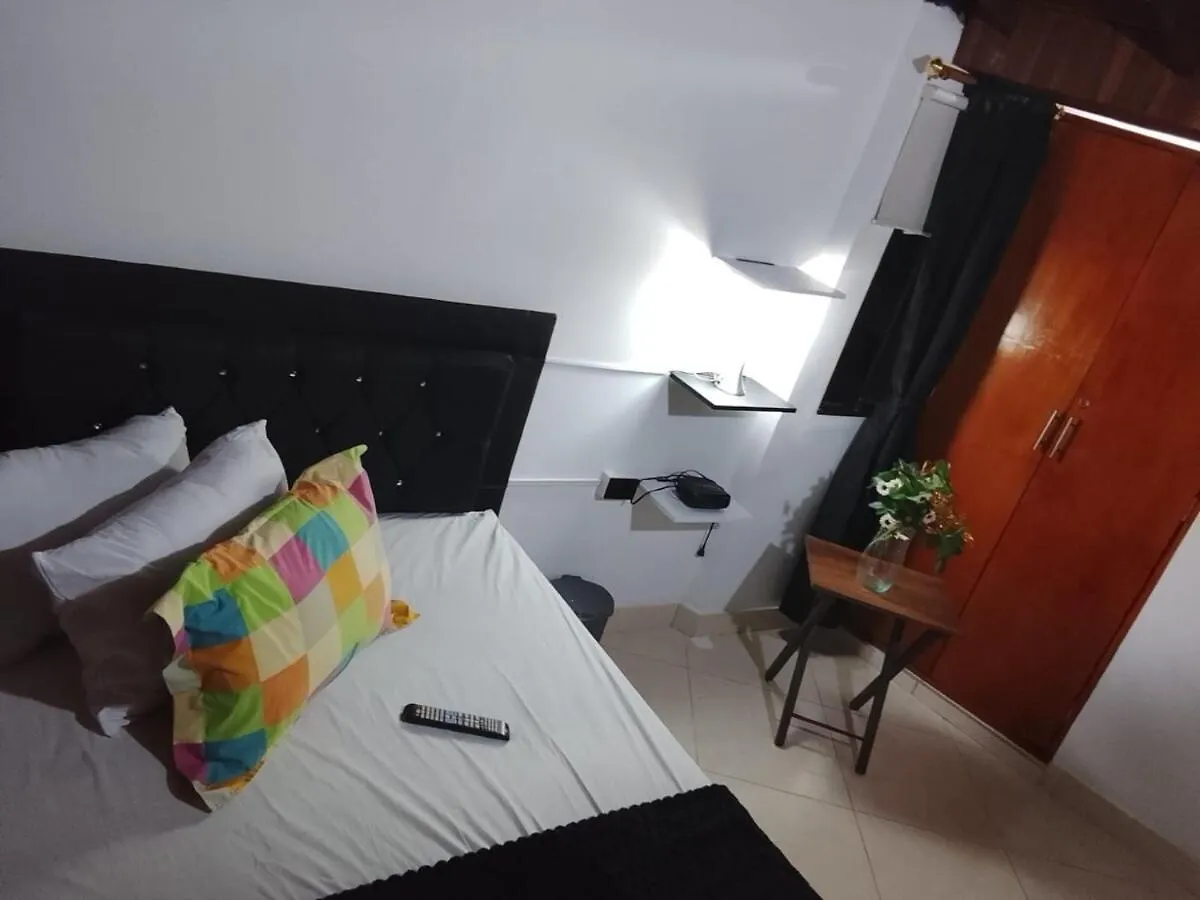 Apartamento Medellin Cordova 0*,
